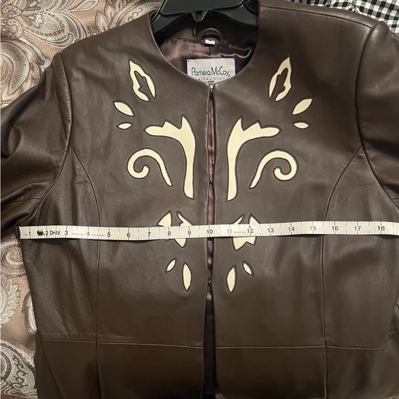 Brown Leather jacket by Pamela McCoy Collections. Women’s sz M. - Picture 11 of 16